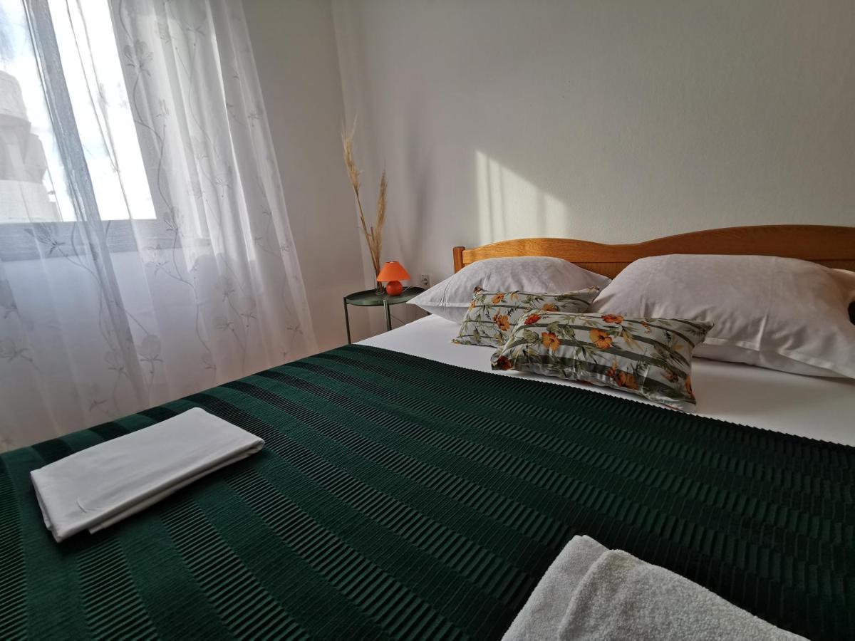 Apartments Lucia Đảo Pag Ngoại thất bức ảnh