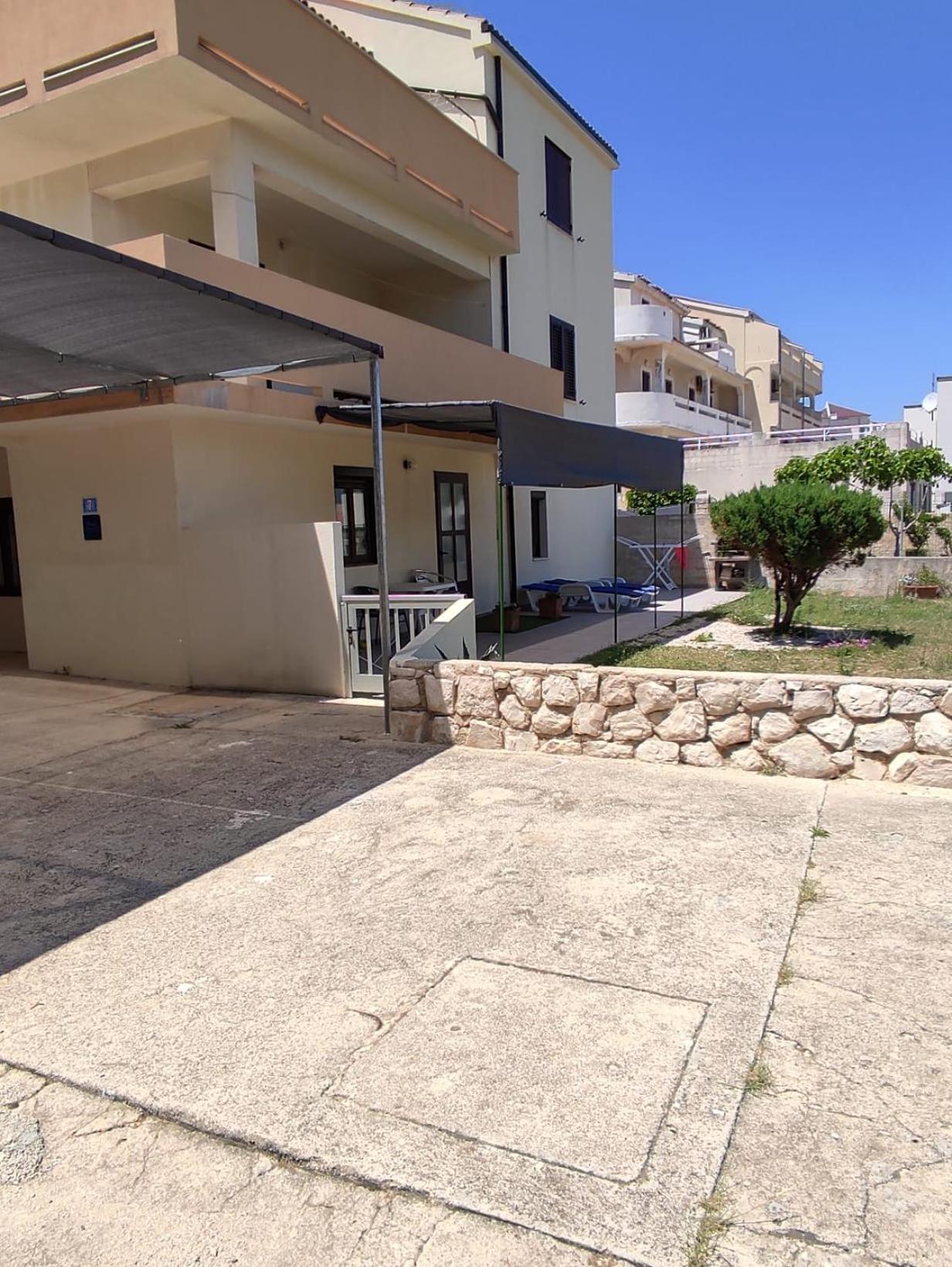 Apartments Lucia Đảo Pag Ngoại thất bức ảnh